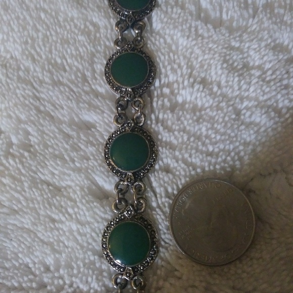 Jewelry - 🚫SOLD🚫Vintage Silver Plated Bracelet w/Green💚